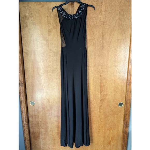 B Darlin Evening Gown (M) - Picture 1 of 3